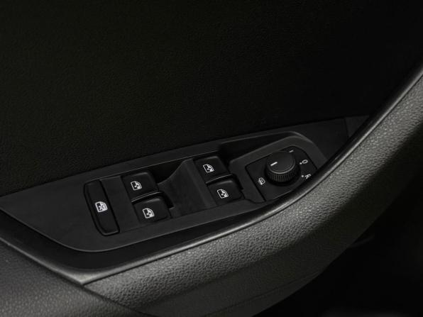 Skoda Karoq I с пробегом 2021 года, цена 2 590 000 рублей, 88090 км, внедорожник, Автокод Объявления