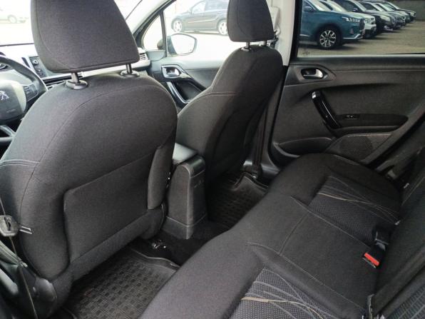 Peugeot 208 I с пробегом 2013 года, цена 570 000 рублей, 166000 км, хэтчбек, Автокод Объявления