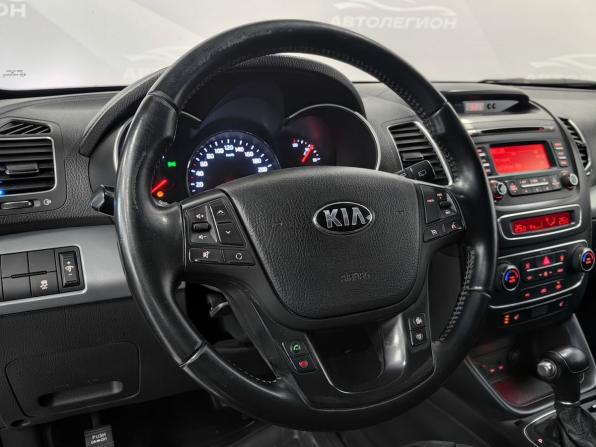 Kia Sorento II Рестайлинг с пробегом 2013 года, цена 1 300 000 рублей, 211700 км, внедорожник, Автокод Объявления