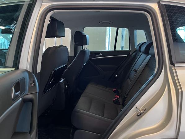 Volkswagen Tiguan I Рестайлинг с пробегом 2012 года, цена 1 249 000 рублей, 220422 км, внедорожник, Автокод Объявления