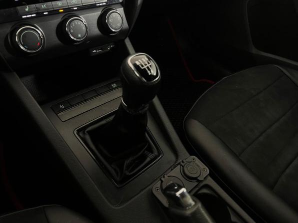 Skoda Octavia III (A7) с пробегом 2016 года, цена 734 000 рублей, 440146 км, лифтбек, Автокод Объявления