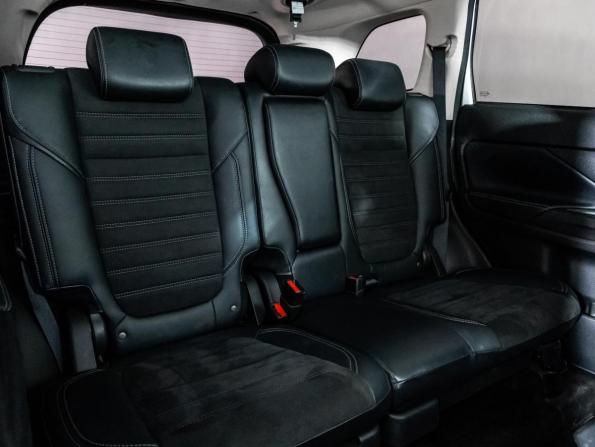 Mitsubishi Outlander III Рестайлинг 3 с пробегом 2021 года, цена 2 899 000 рублей, 98413 км, внедорожник, Автокод Объявления