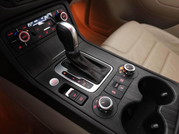 Volkswagen Touareg II с пробегом 2014 года, цена 3 649 077 рублей, 111225 км, внедорожник, Автокод Объявления