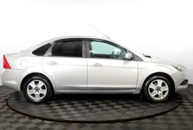 Ford Focus II Рестайлинг с пробегом 2010 года, цена 650 000 рублей, 197404 км, седан, Автокод Объявления