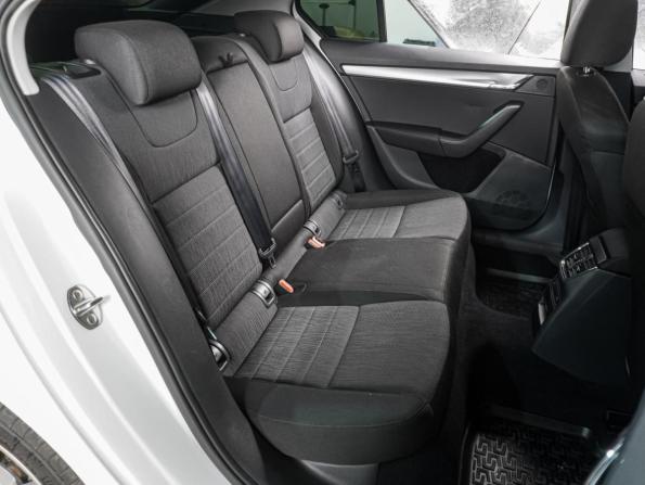 Skoda Octavia III (A7) с пробегом 2015 года, цена 1 379 000 рублей, 208552 км, лифтбек, Автокод Объявления