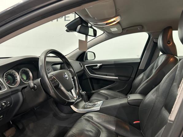 Volvo S60 II с пробегом 2011 года, цена 799 000 рублей, 172084 км, седан, Автокод Объявления
