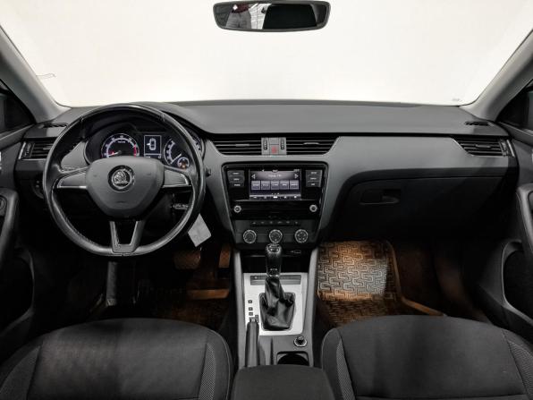 Skoda Octavia III (A7) Рестайлинг с пробегом 2019 года, цена 1 599 000 рублей, 126000 км, лифтбек, Автокод Объявления
