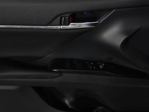 Toyota Camry VIII (XV70) Рестайлинг с пробегом 2021 года, цена 1 639 000 рублей, 239000 км, седан, Автокод Объявления