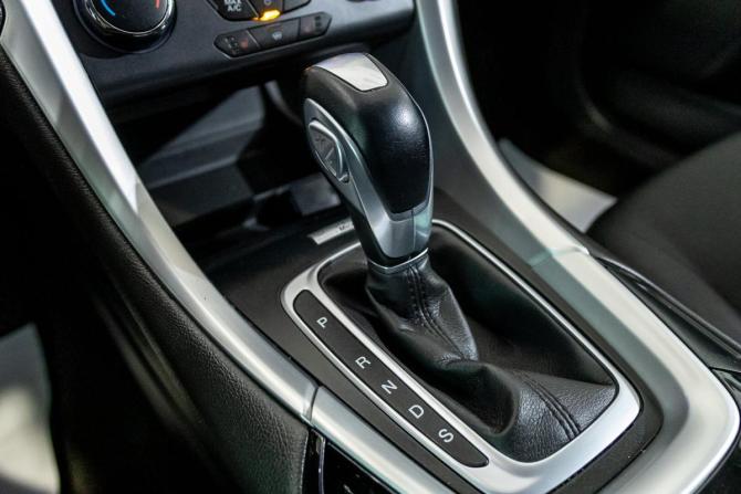 Ford Mondeo V с пробегом 2015 года, цена 1 559 000 рублей, 94000 км, седан, Автокод Объявления