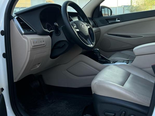 Hyundai Tucson III с пробегом 2015 года, цена 2 197 000 рублей, 99840 км, внедорожник, Автокод Объявления