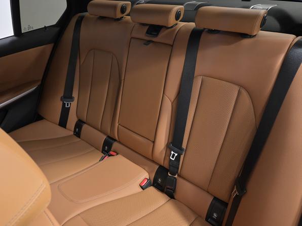 BMW 3 серии VII (G2x) Рестайлинг с пробегом 2023 года, цена 4 940 000 рублей, 59080 км, седан, Автокод Объявления