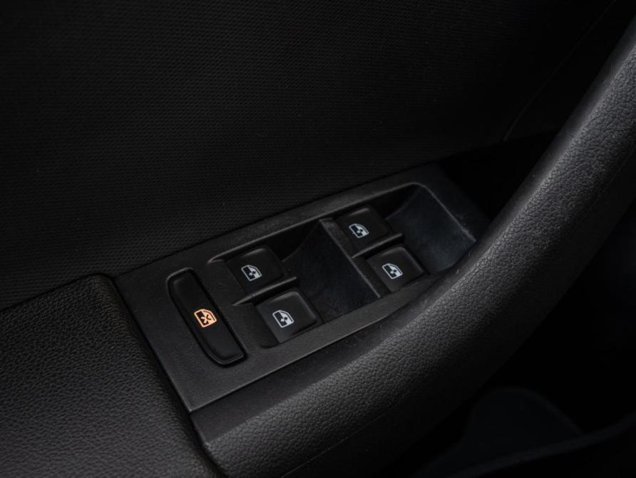 Skoda Rapid I Рестайлинг Краснодар  - изображение 18