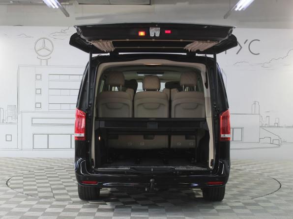 Mercedes-Benz V-Класс III (W447) Рестайлинг с пробегом 2023 года, цена 10 300 000 рублей, 57018 км, минивэн, Автокод Объявления