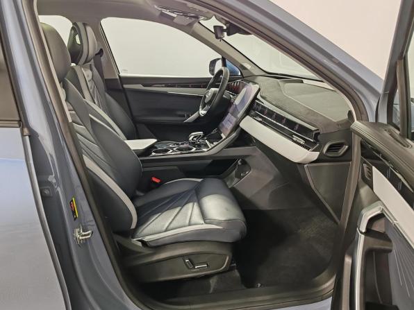 Geely Atlas II с пробегом 2024 года, цена 2 999 000 рублей, 42352 км, внедорожник, Автокод Объявления