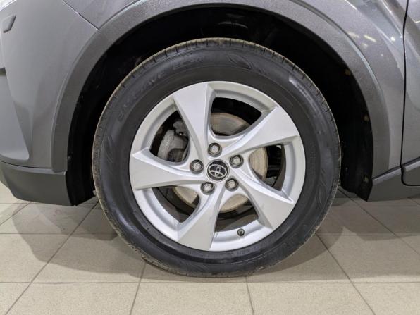 Toyota C-HR I с пробегом 2019 года, цена 2 550 000 рублей, 56400 км, внедорожник, Автокод Объявления
