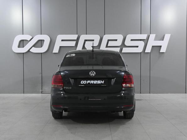 Volkswagen Polo V Рестайлинг с пробегом 2017 года, цена 1 219 000 рублей, 142897 км, седан, Автокод Объявления