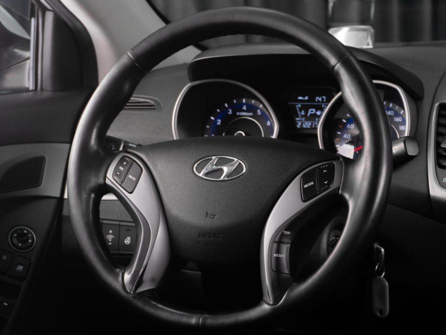 Hyundai Elantra V (MD) Рестайлинг Тюмень  - изображение 18