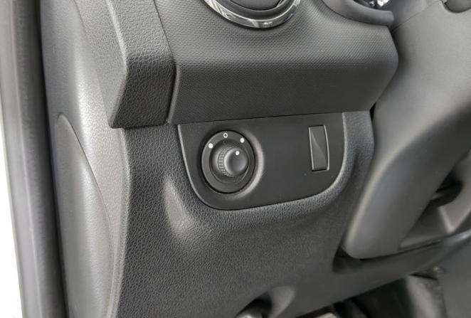 Renault Sandero II с пробегом 2015 года, цена 899 000 рублей, 95387 км, хэтчбек, Автокод Объявления