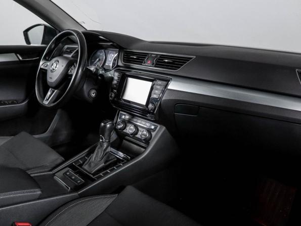 Skoda Superb III с пробегом 2015 года, цена 1 580 000 рублей, 165990 км, лифтбек, Автокод Объявления