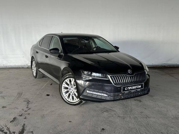 Skoda Superb III Рестайлинг с пробегом 2021 года, цена 2 100 000 рублей, 220149 км, лифтбек, Автокод Объявления
