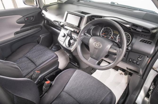 Toyota Wish II с пробегом 2012 года, цена 1 299 000 рублей, 178000 км, минивэн, Автокод Объявления