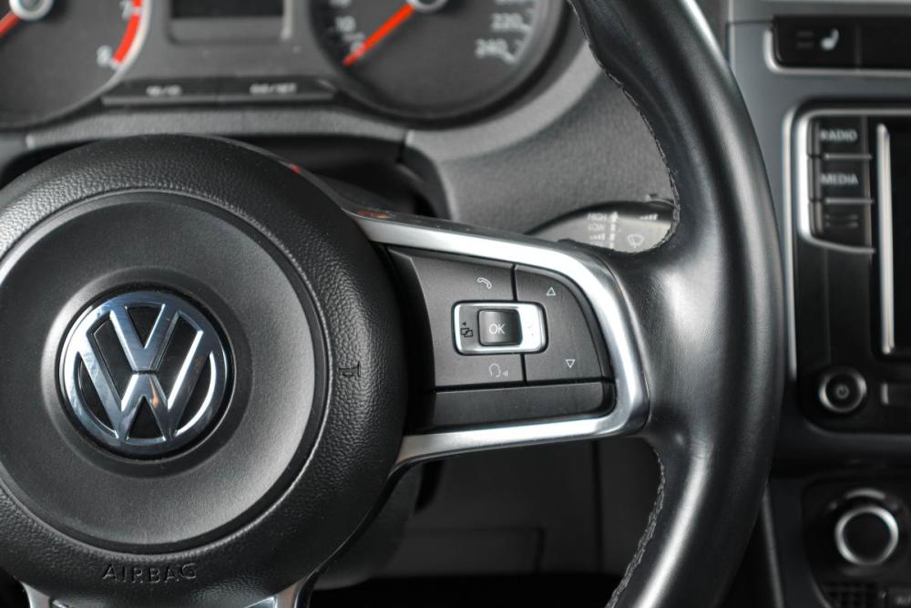 Volkswagen Polo V Рестайлинг Тюмень  - изображение 16