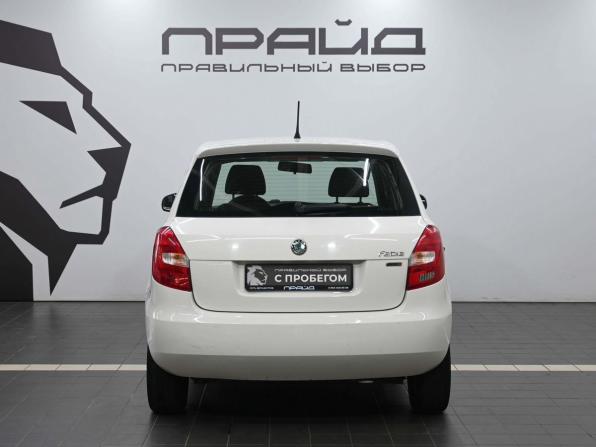 Skoda Fabia II Рестайлинг с пробегом 2012 года, цена 819 900 рублей, 65732 км, хэтчбек, Автокод Объявления