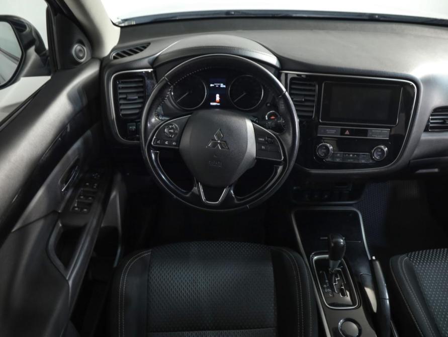 Mitsubishi Outlander III Рестайлинг 3 Санкт-Петербург  - изображение 10