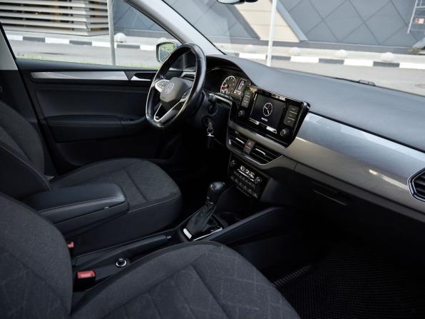 Volkswagen Polo VI с пробегом 2021 года, цена 1 928 000 рублей, 42393 км, лифтбек, Автокод Объявления