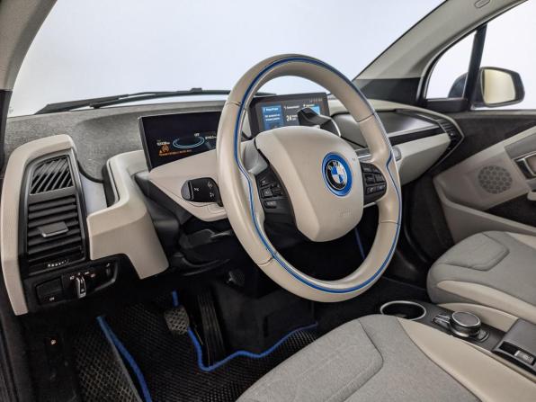 BMW i3 I (I01) Рестайлинг с пробегом 2018 года, цена 1 900 000 рублей, 92432 км, хэтчбек, Автокод Объявления