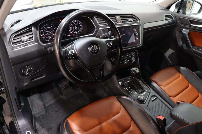 Volkswagen Tiguan II с пробегом 2018 года, цена 2 999 000 рублей, 126882 км, внедорожник, Автокод Объявления