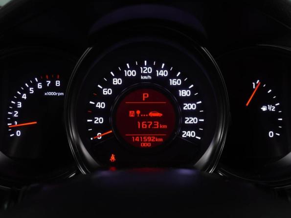 Kia Ceed II Рестайлинг с пробегом 2017 года, цена 1 369 000 рублей, 141592 км, хэтчбек, Автокод Объявления