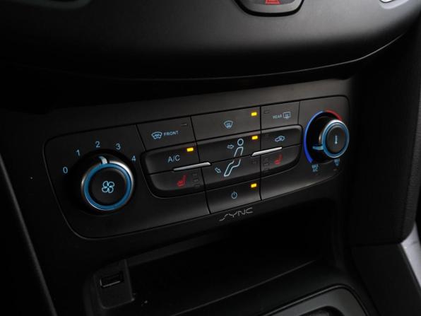 Ford Focus III Рестайлинг с пробегом 2018 года, цена 1 249 000 рублей, 76888 км, хэтчбек, Автокод Объявления