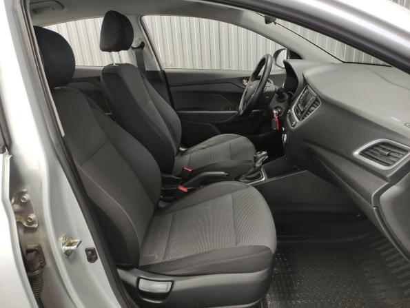 Hyundai Solaris II с пробегом 2017 года, цена 1 210 000 рублей, 104000 км, седан, Автокод Объявления