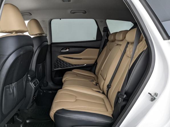 Hyundai Santa Fe IV Рестайлинг с пробегом 2022 года, цена 4 190 000 рублей, 59037 км, внедорожник, Автокод Объявления