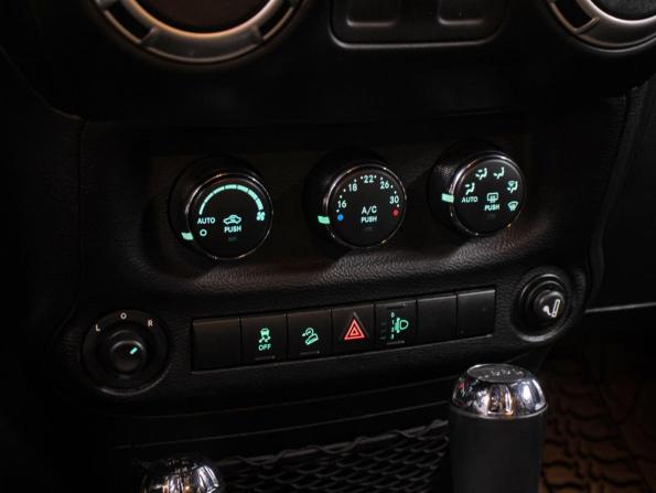Jeep Wrangler III (JK) с пробегом 2012 года, цена 2 549 000 рублей, 199475 км, внедорожник, Автокод Объявления
