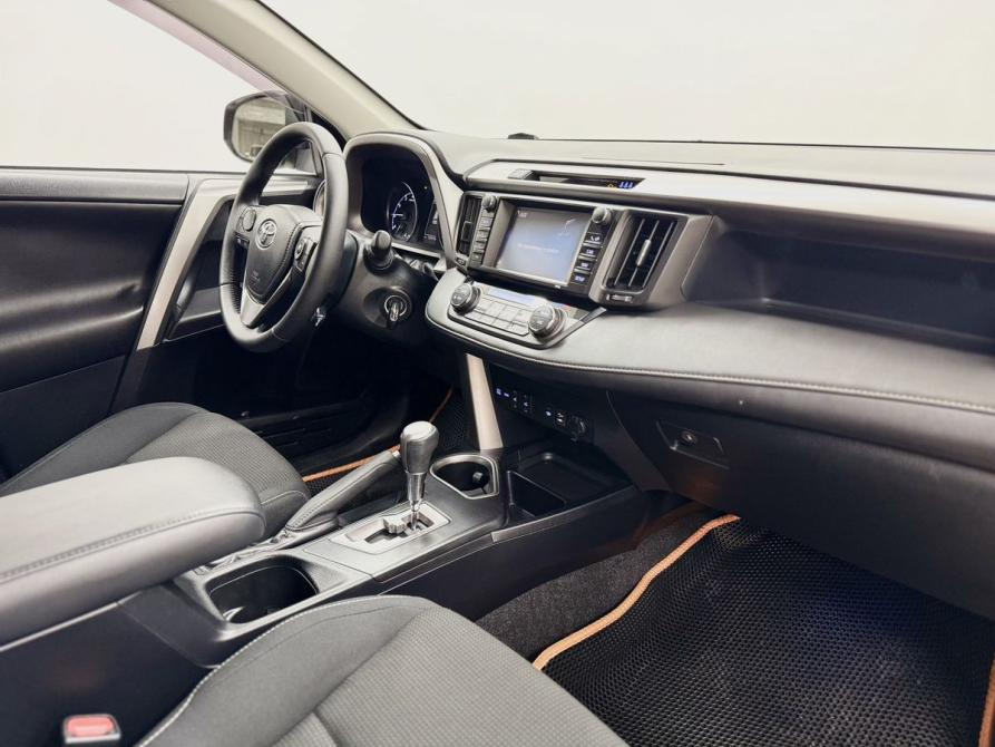 Toyota RAV4 IV (XA40) Рестайлинг Вологда  - изображение 12