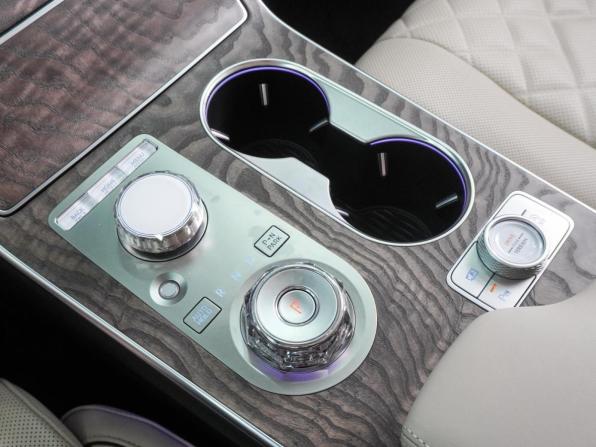 Genesis GV80 I Рестайлинг с пробегом 2023 года, цена 9 999 000 рублей, 36912 км, внедорожник, Автокод Объявления