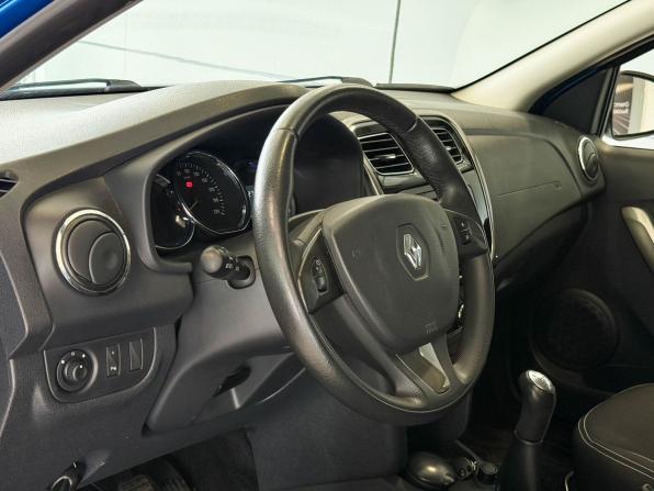 Renault Sandero II с пробегом 2014 года, цена 977 000 рублей, 29527 км, хэтчбек, Автокод Объявления