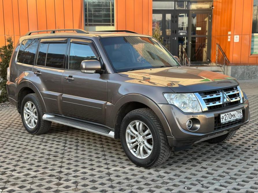 Mitsubishi Pajero IV Рестайлинг 1 Москва  - изображение 3