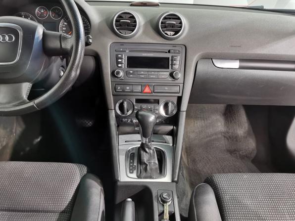 Audi A3 II (8P) Рестайлинг 1 с пробегом 2008 года, цена 425 550 рублей, 220594 км, хэтчбек, Автокод Объявления