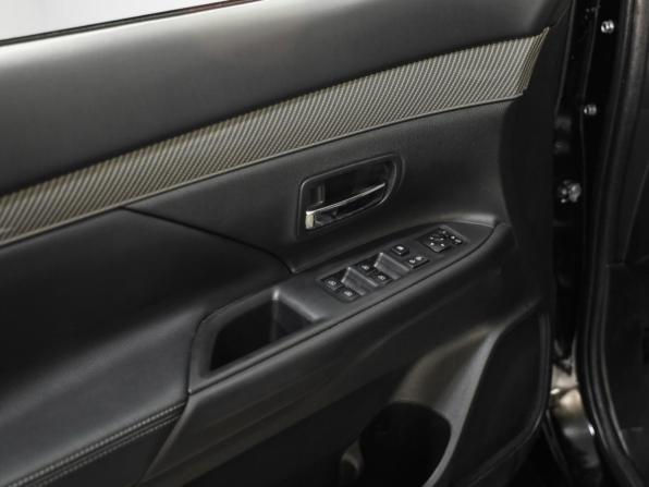 Mitsubishi Outlander III Рестайлинг 3 с пробегом 2021 года, цена 2 950 000 рублей, 63400 км, внедорожник, Автокод Объявления