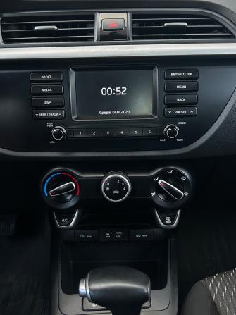 Kia Rio IV с пробегом 2018 года, цена 1 630 000 рублей, 62650 км, хэтчбек, Автокод Объявления
