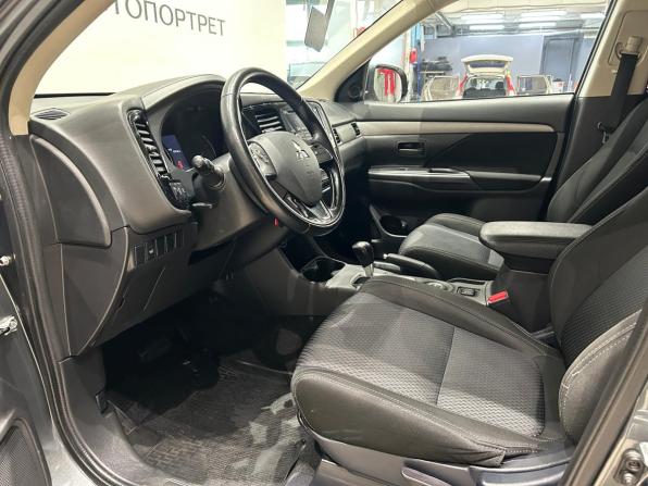 Mitsubishi Outlander III Рестайлинг 2 с пробегом 2016 года, цена 1 399 000 рублей, 191138 км, внедорожник, Автокод Объявления