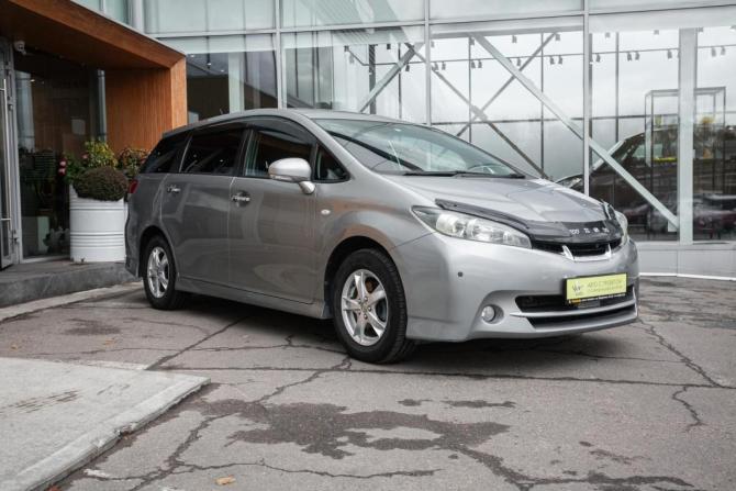 Toyota Wish II с пробегом 2010 года, цена 1 149 000 рублей, 185000 км, минивэн, Автокод Объявления