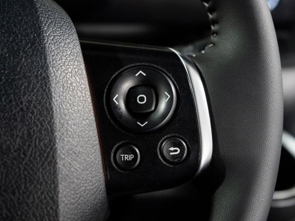 Toyota Sienta II с пробегом 2015 года, цена 1 325 000 рублей, 131211 км, компактвэн, Автокод Объявления