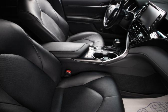 Toyota Camry VIII (XV70) Рестайлинг с пробегом 2021 года, цена 3 149 000 рублей, 44549 км, седан, Автокод Объявления