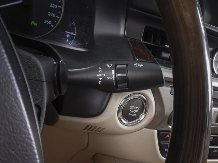 Lexus ES VI Ростов-на-Дону  - изображение 19
