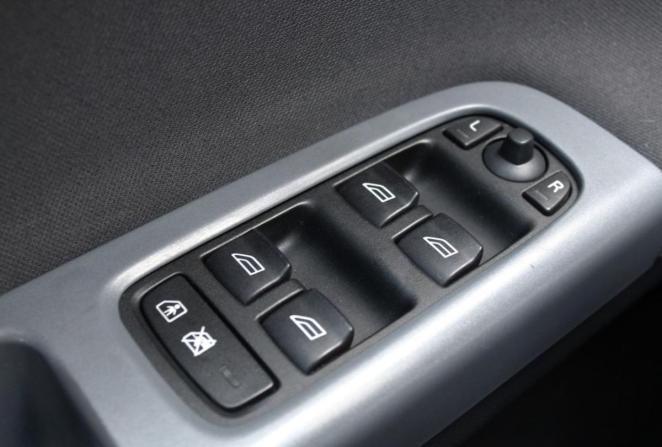Volvo S40 II Рестайлинг с пробегом 2007 года, цена 650 000 рублей, 329523 км, седан, Автокод Объявления
