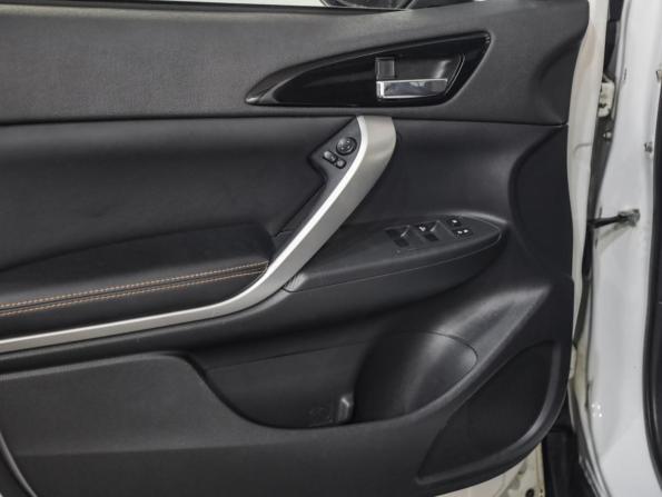 Mitsubishi Eclipse Cross I с пробегом 2018 года, цена 1 699 000 рублей, 115761 км, внедорожник, Автокод Объявления